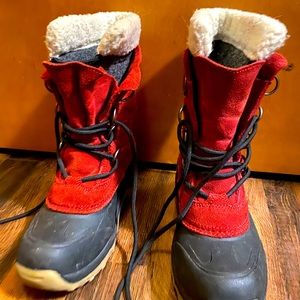 Like New! Lands End Size 3 winter boots